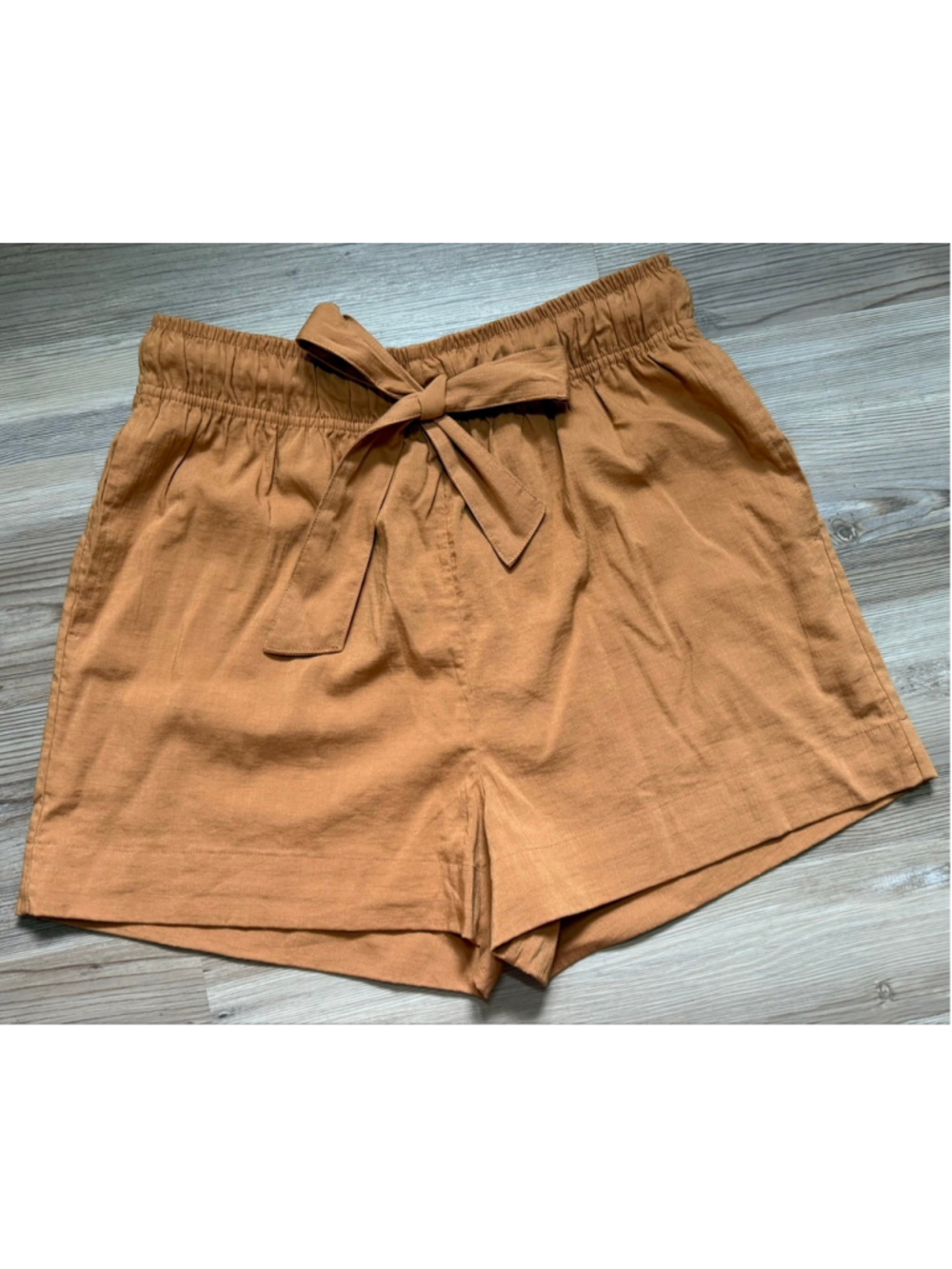 Evereve copper paper bag shorts sz med